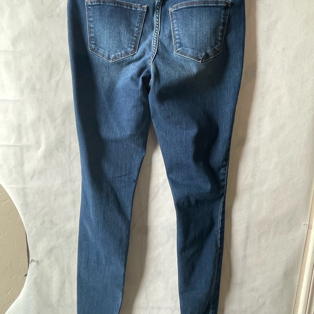 Universal Thread Blue Skinny Jeans
